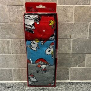 Peanuts Snoopy Christmas Crew Socks Set - Red, Blue, Gray.  B4